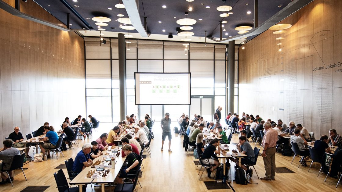 Turniersaal der Deutschen Meisterschaft im Schach960 (Foto: Stev Bonhage / Deutscher Schachbund)